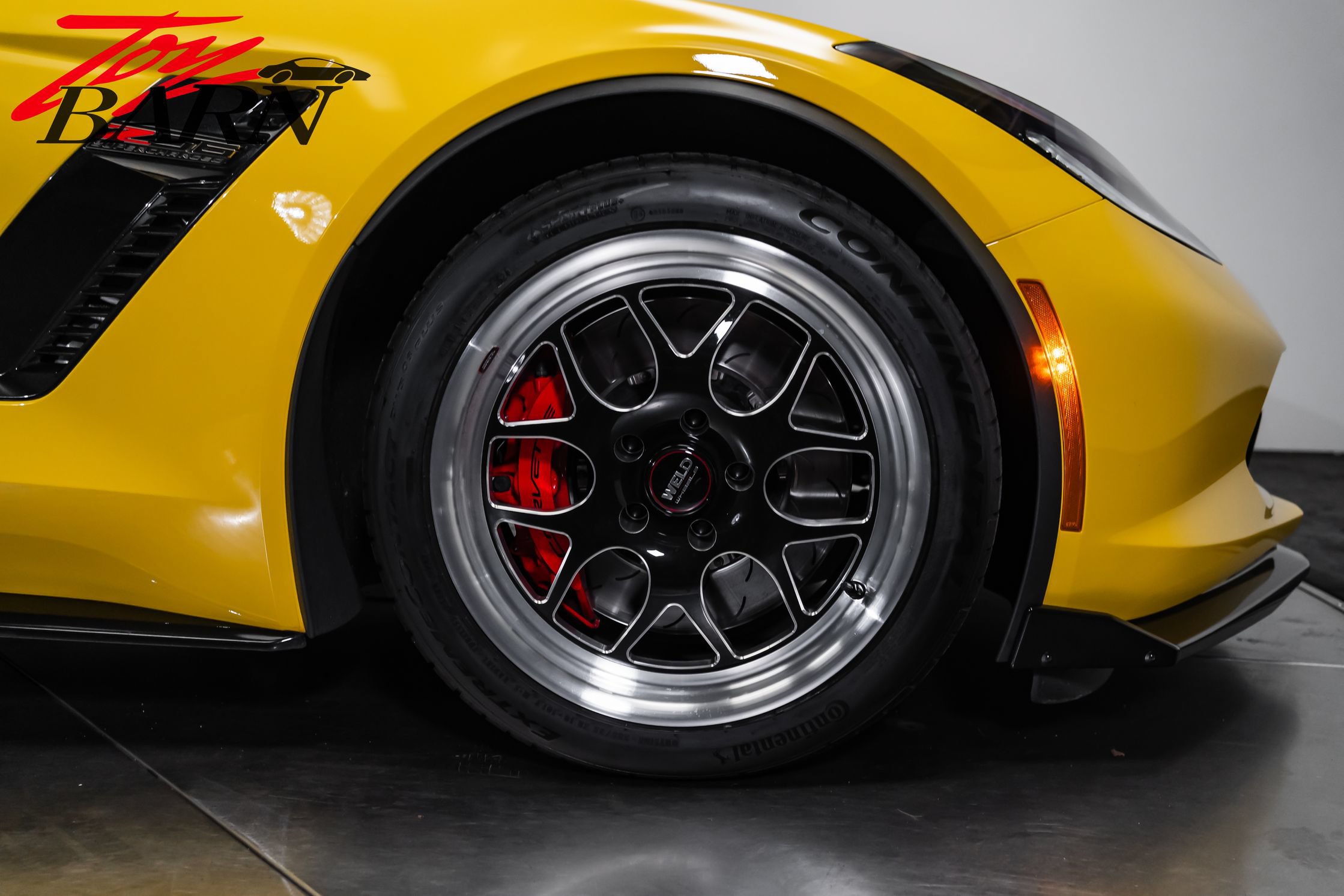 Used 2015 Chevrolet Corvette Z06 w/ 2LZ Preferred Equipment Group RWD image 22