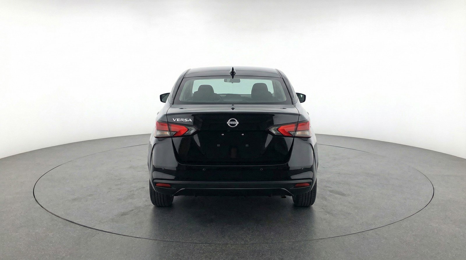 Used 2025 Nissan Versa SV image 7