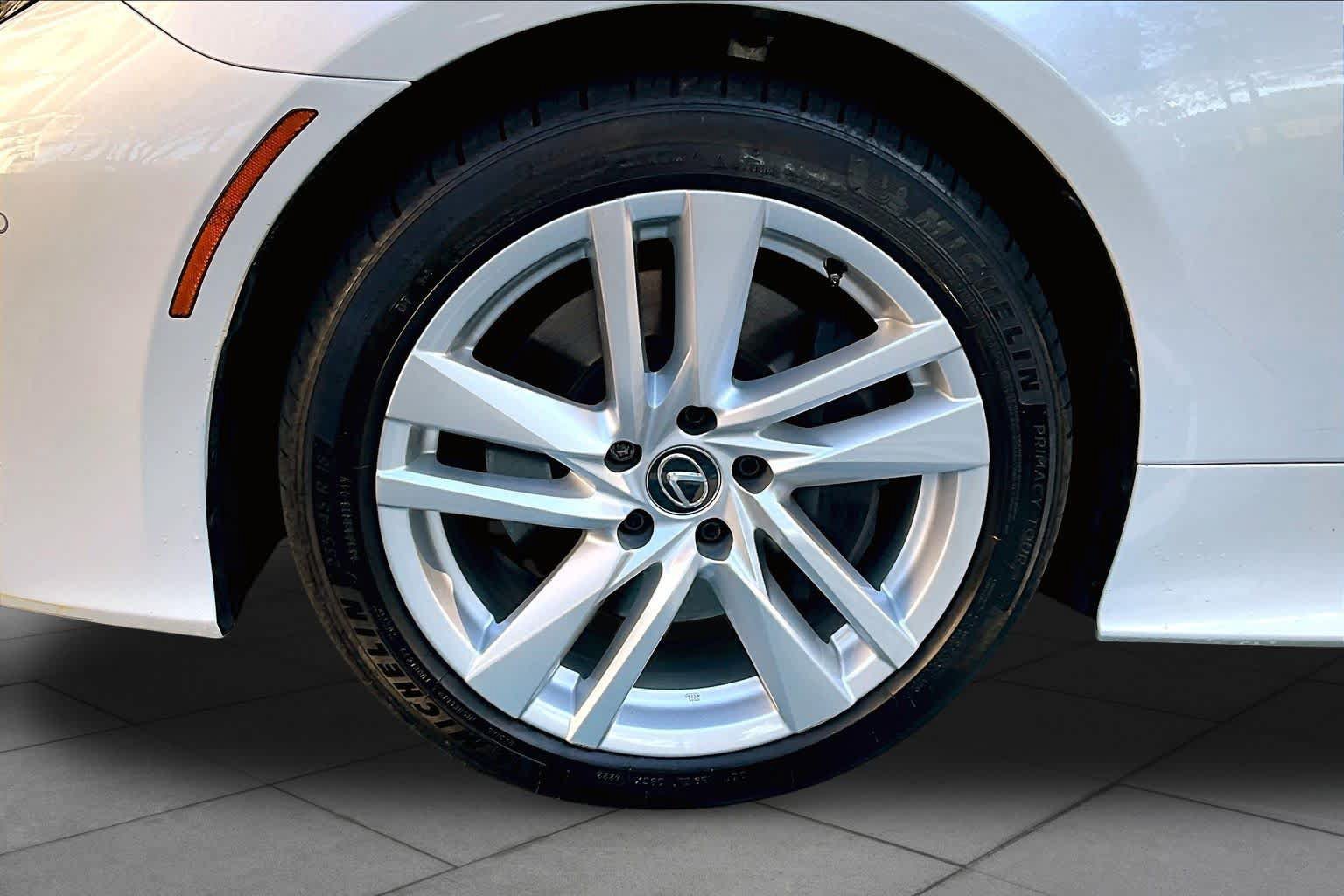 Used 2024 Lexus RC 350 RWD image 10