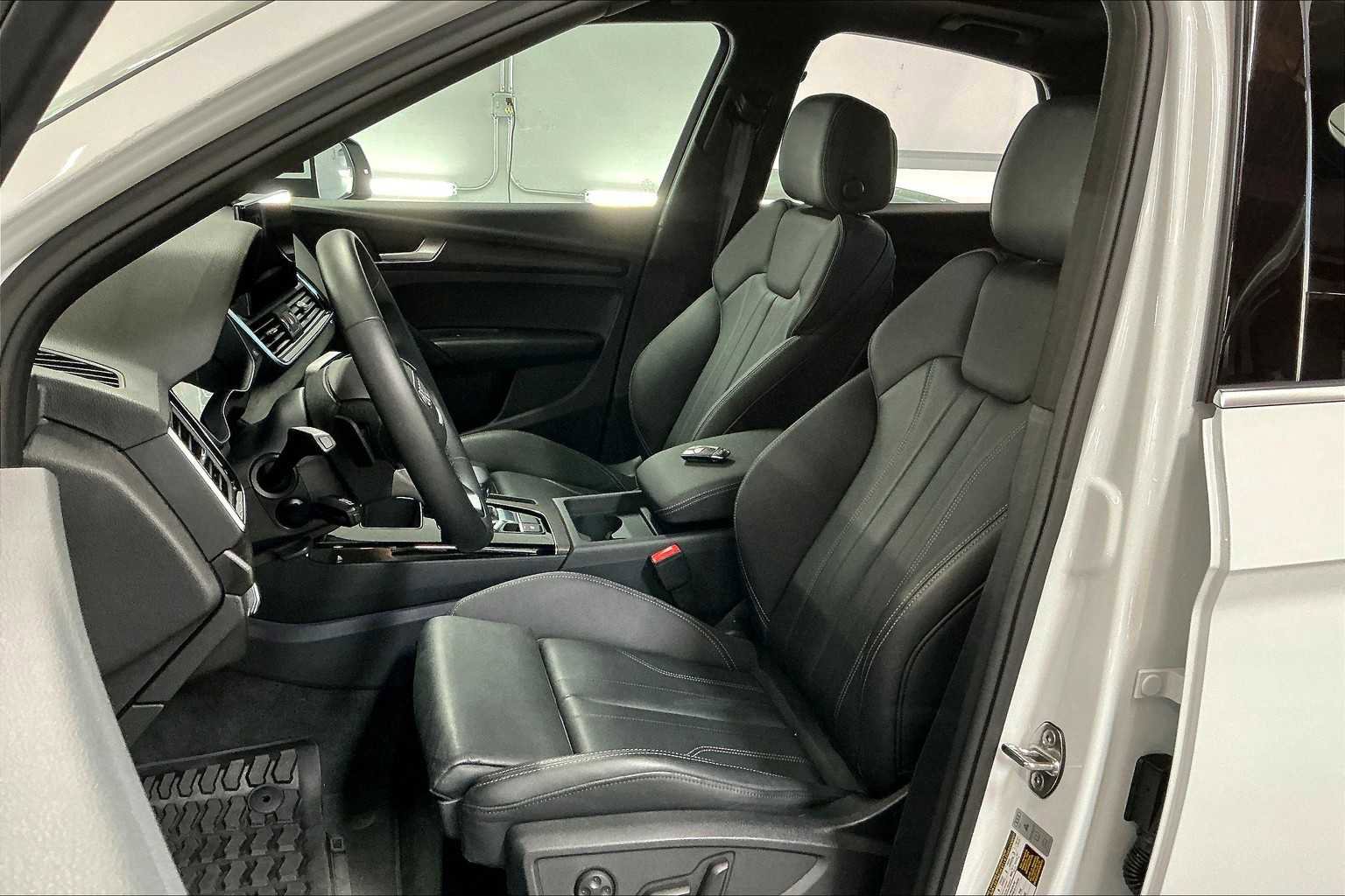 Used 2025 Audi Q5 2.0T Premium image 27