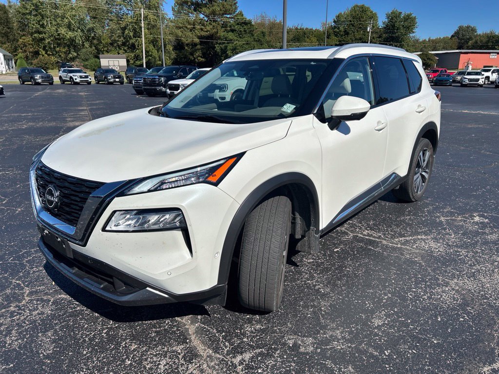 Used 2023 Nissan Rogue SL w/ SL Premium Package AWD/4WD image 3