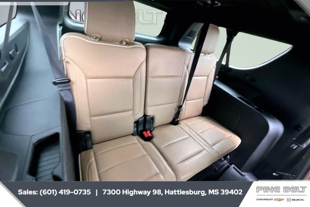 Used 2024 Chevrolet Suburban Premier w/ Premium Package image 21