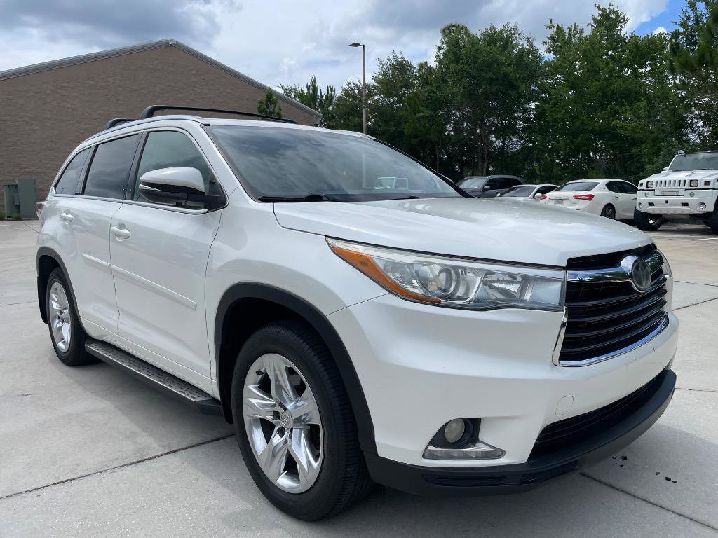 Used 2015 Toyota Highlander Limited Platinum AWD/4WD image 1