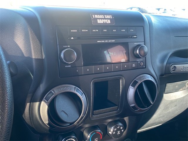 Used 2015 Jeep Wrangler Unlimited Sport image 25