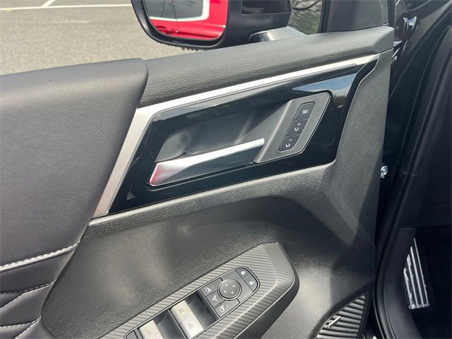 New 2025 Mitsubishi Outlander SEL image 12