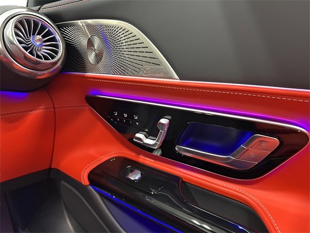 Used 2022 Mercedes-Benz SL 55 AMG 4MATIC image 34