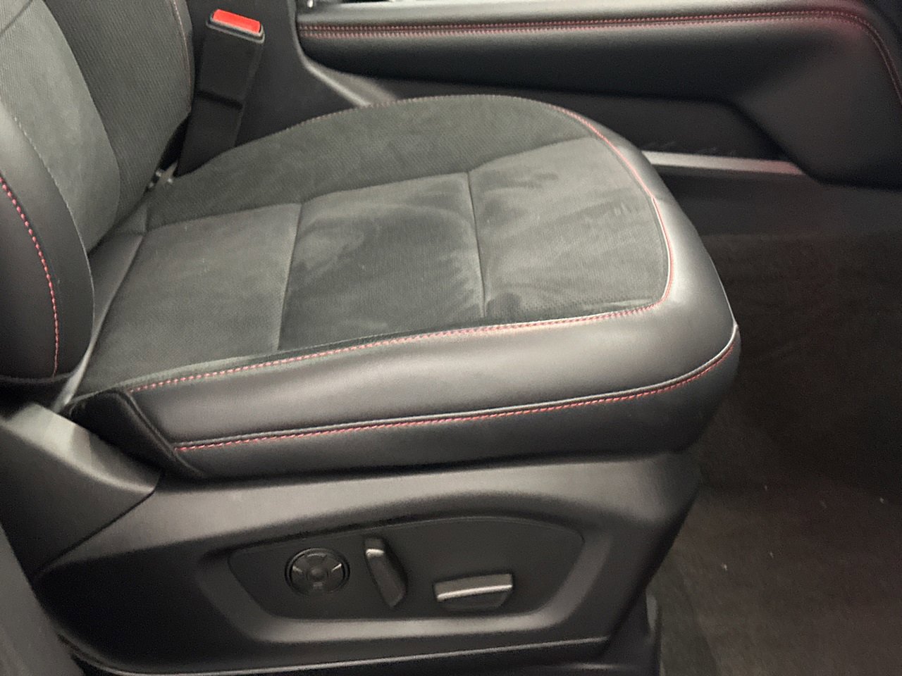 New 2025 Ford Explorer ST w/ Sun And Sound Package image 12