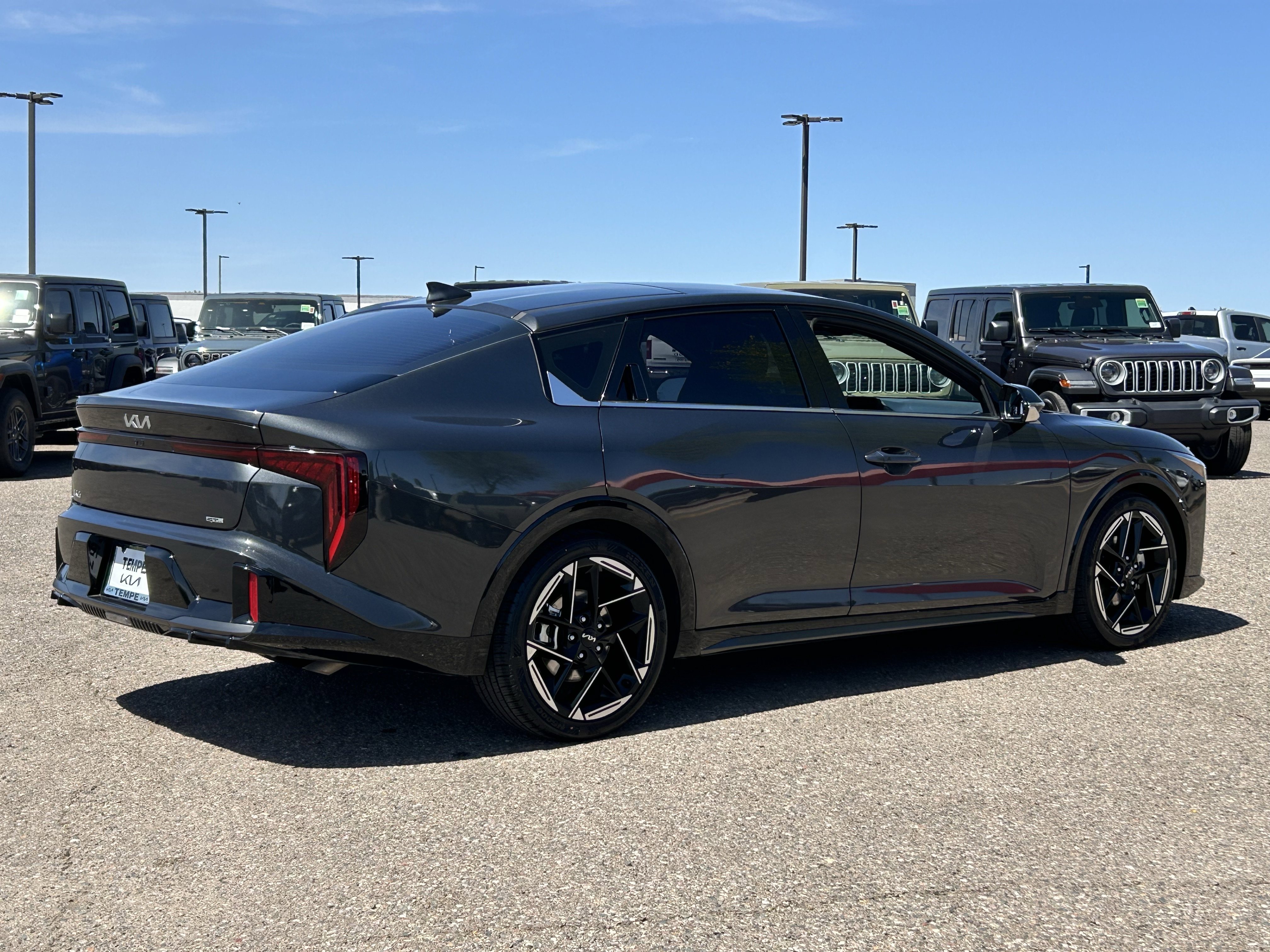 Used 2025 Kia K4 GT-Line w/ GT-Line Premium Package image 5