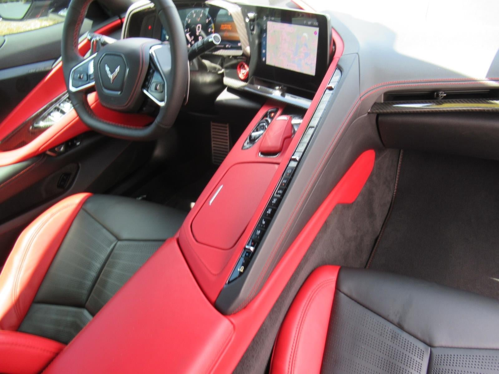 Used 2024 Chevrolet Corvette Stingray Preferred Conv w/ Z51 Performance Package RWD image 13