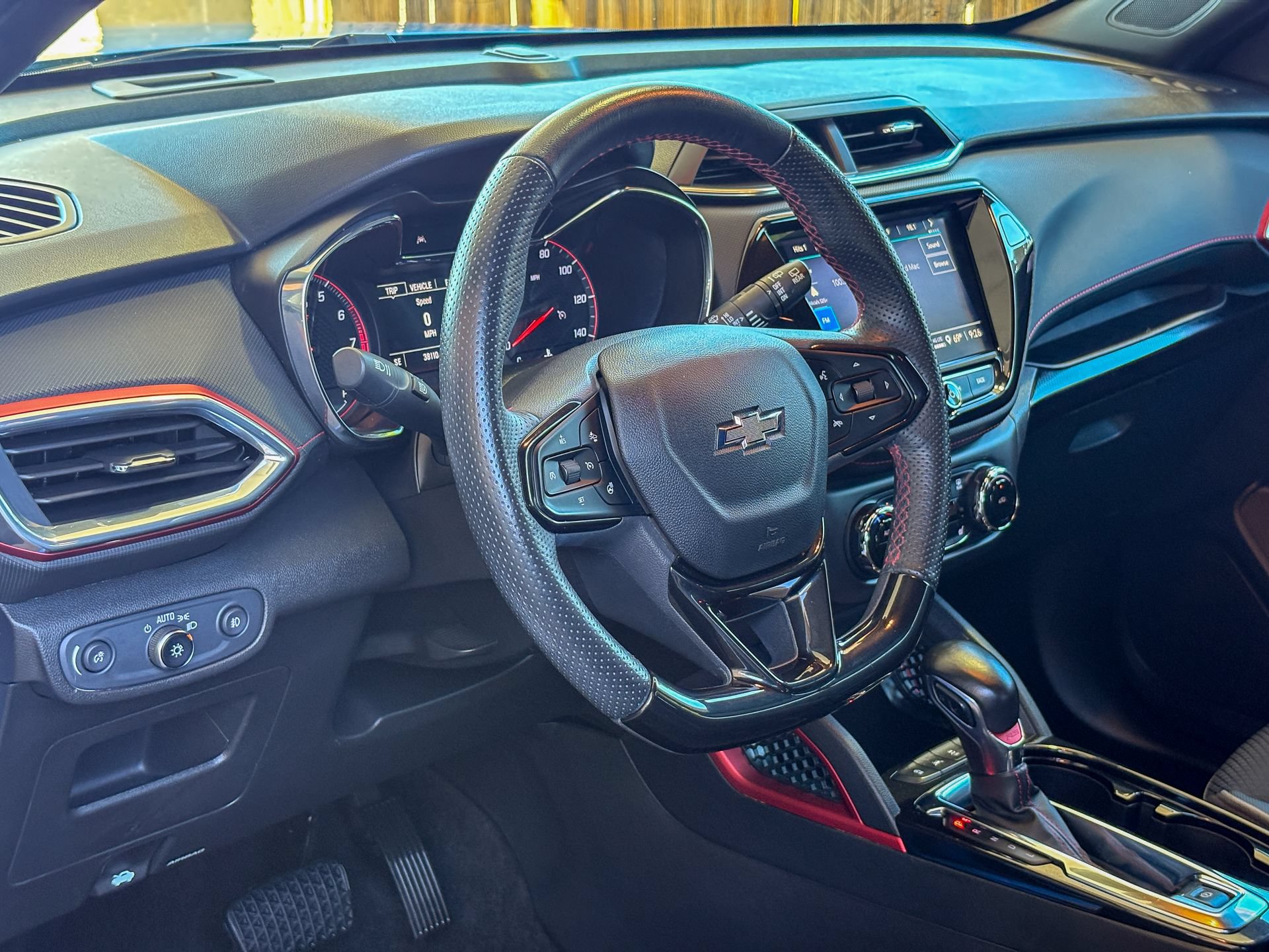 Used 2023 Chevrolet TrailBlazer RS w/ Convenience Package FWD image 4