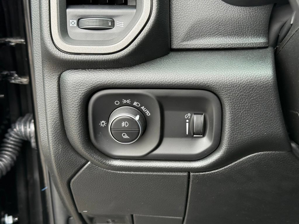New 2026 RAM 3500 Tradesman AWD/4WD image 18