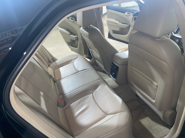 Used 2013 Chrysler 300 w/ Driver Convenience Group image 17