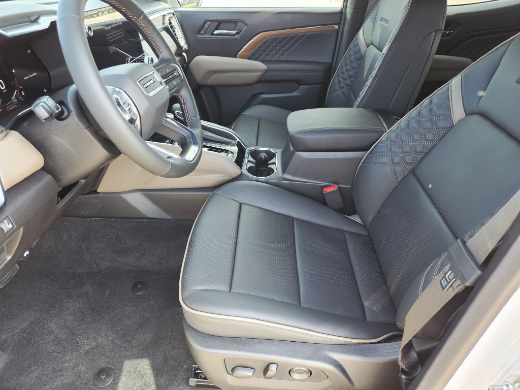 New 2026 GMC Canyon Denali AWD/4WD image 10