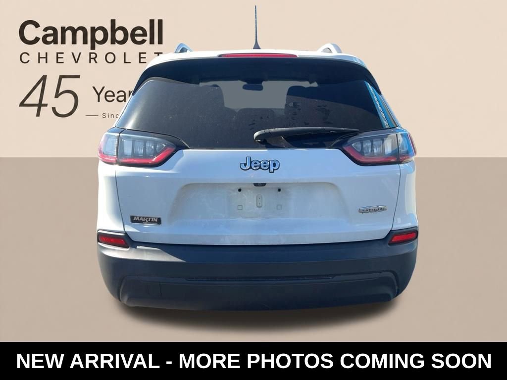 Used 2019 Jeep Cherokee Latitude Plus w/ Cold Weather Group FWD image 4