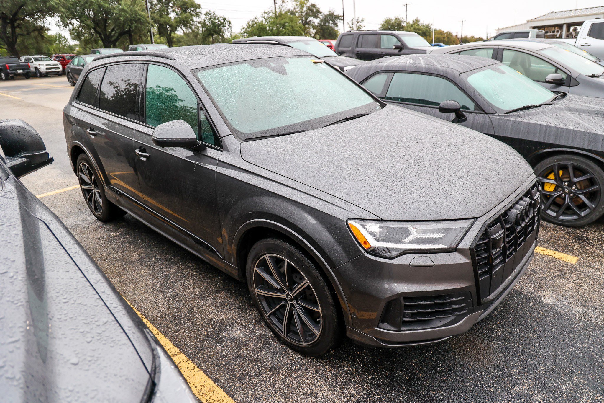 Used 2022 Audi Q7 3.0T Premium Plus w/ Premium Plus Package AWD/4WD image 7