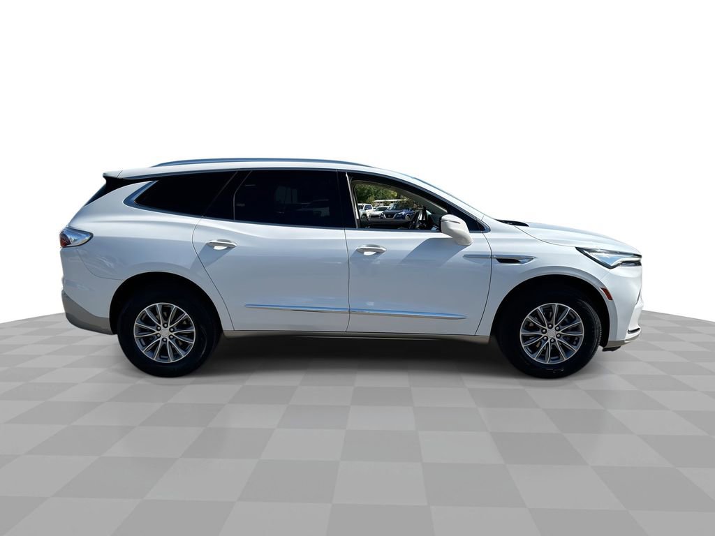 Used 2022 Buick Enclave Essence w/ Trailering Package, 5000 lbs. image 9