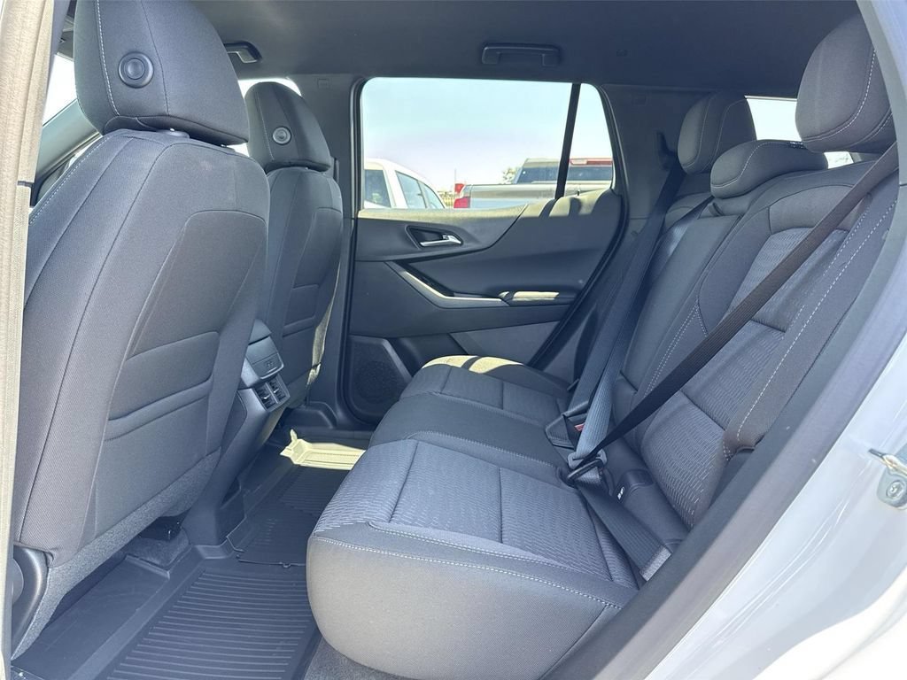 New 2027 Chevrolet Equinox LT w/ LPO, Floor Liner Package FWD image 26