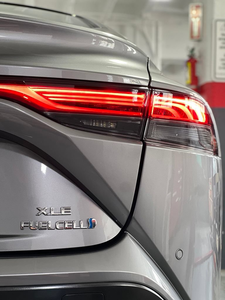 Certified 2022 Toyota Mirai w/ Advanced Technology Package RWD image 10