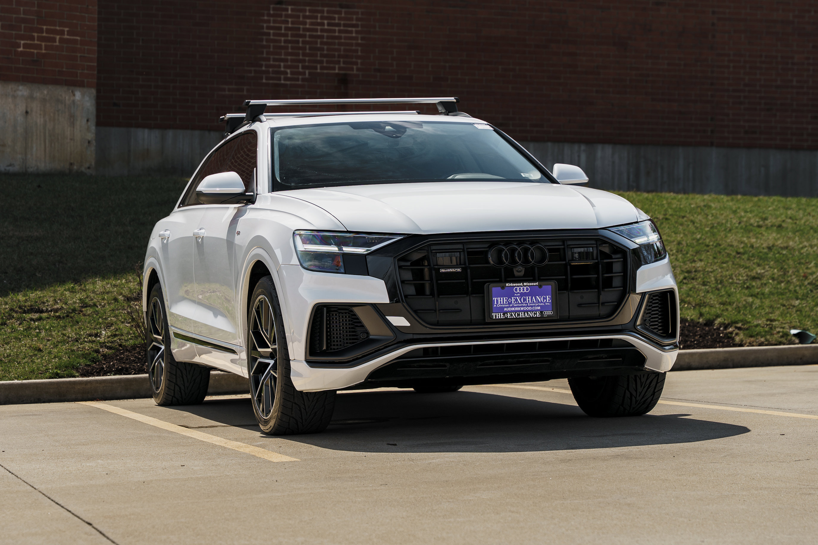 Certified 2022 Audi Q8 Premium Plus image 1