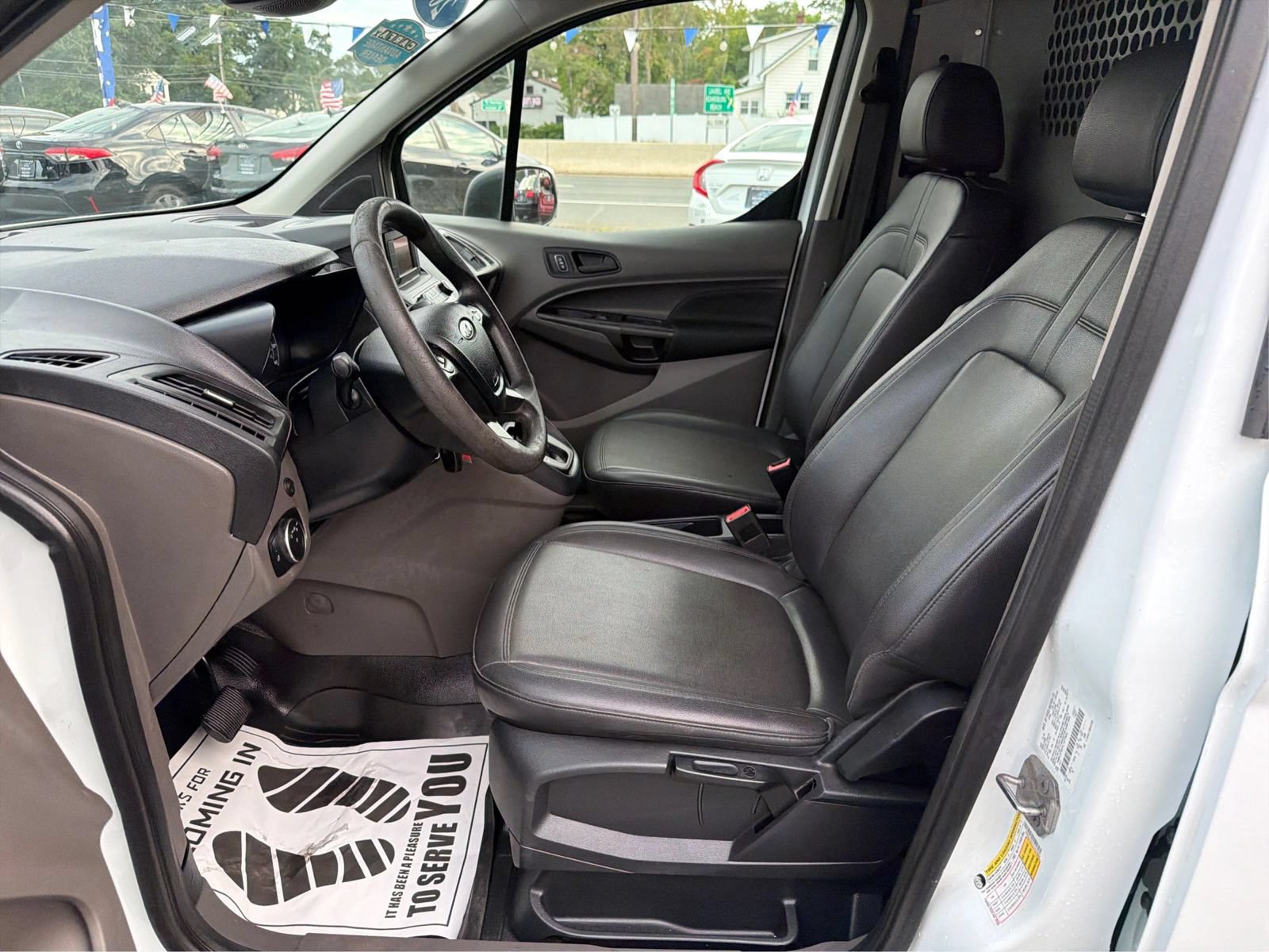 Used 2020 Ford Transit Connect XL FWD image 9