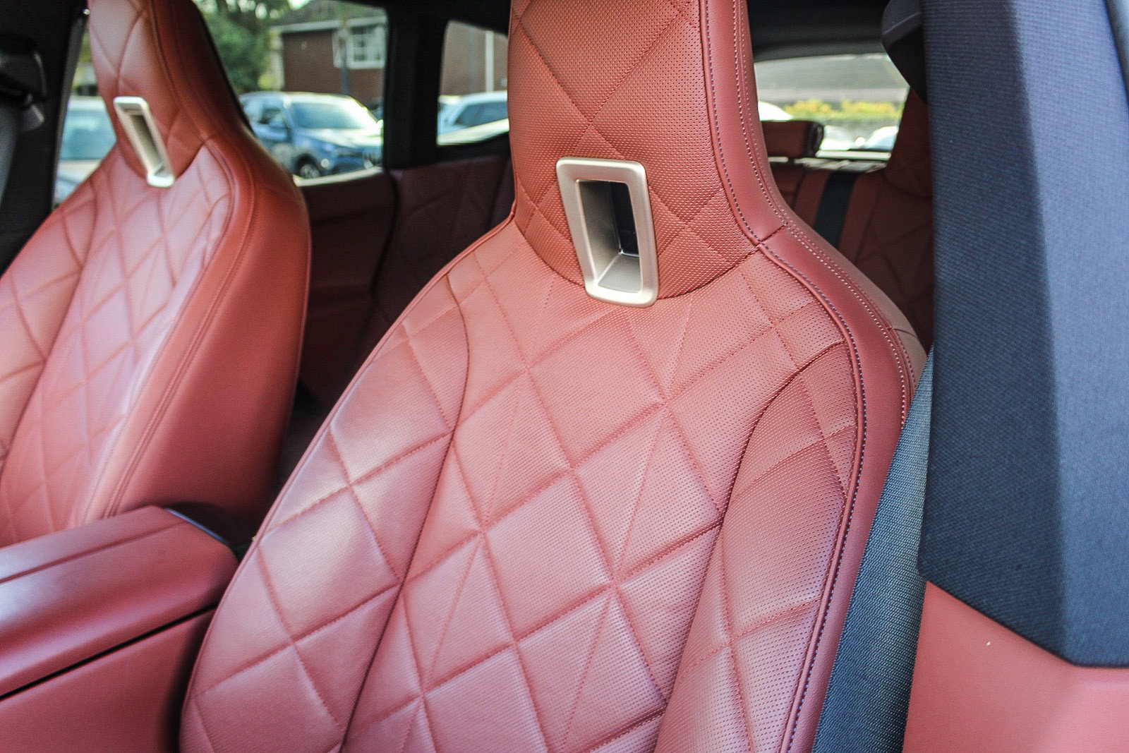 Certified 2023 BMW iX xDrive50 w/ Premium Package image 24