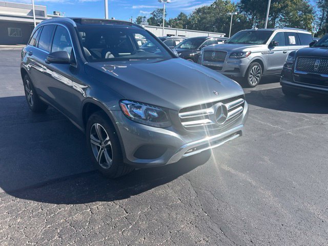 Used 2018 Mercedes-Benz GLC 300 4MATIC image 4