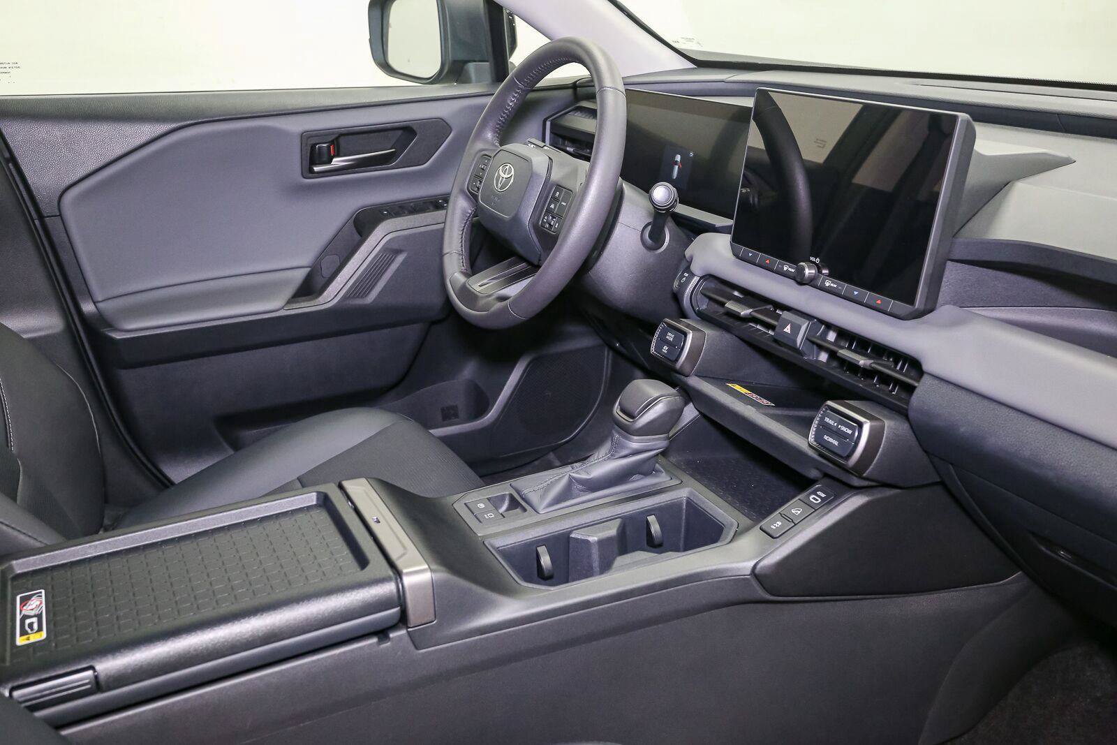 Used 2026 Toyota RAV4 XLE Premium AWD/4WD image 19
