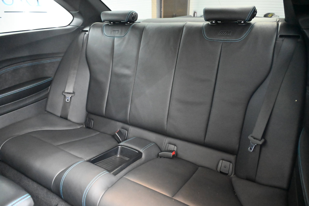 Used 2018 BMW M2 image 40