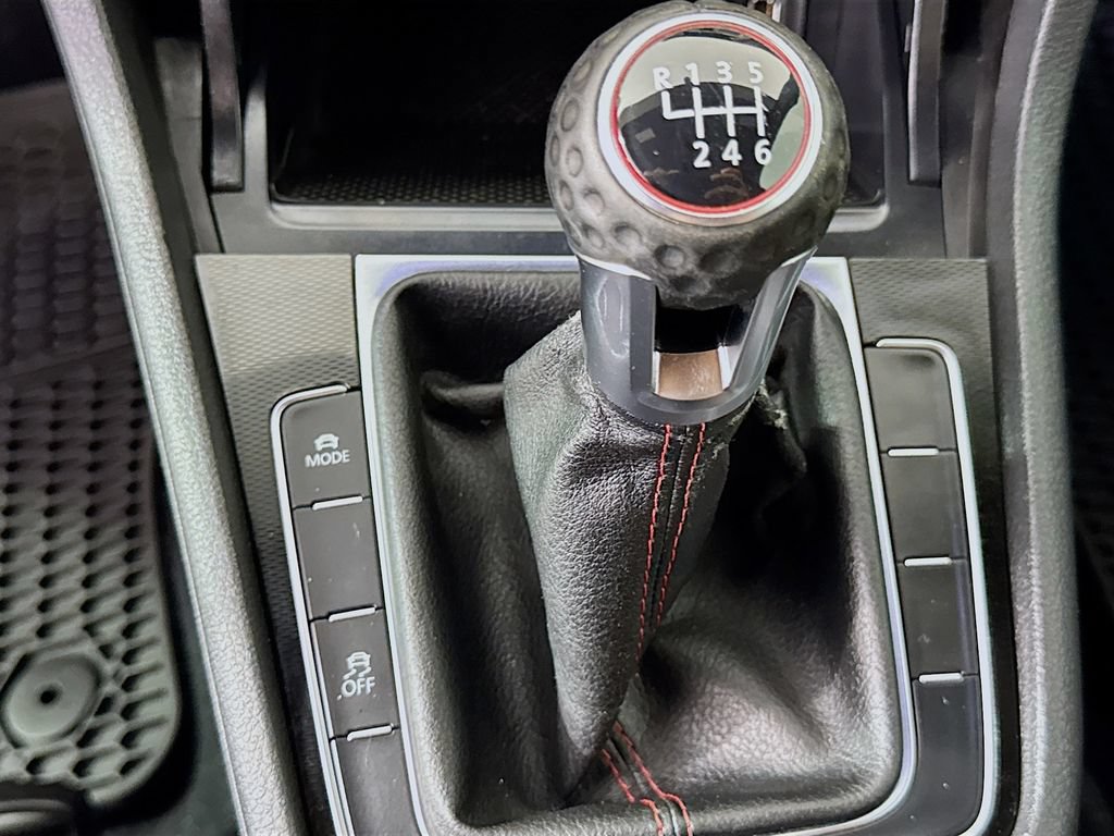 Used 2015 Volkswagen GTI S FWD image 19