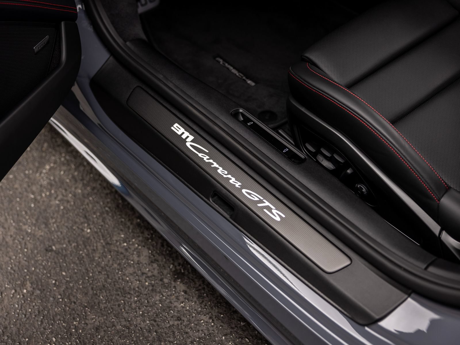 Certified 2026 Porsche 911 Carrera GTS RWD image 46