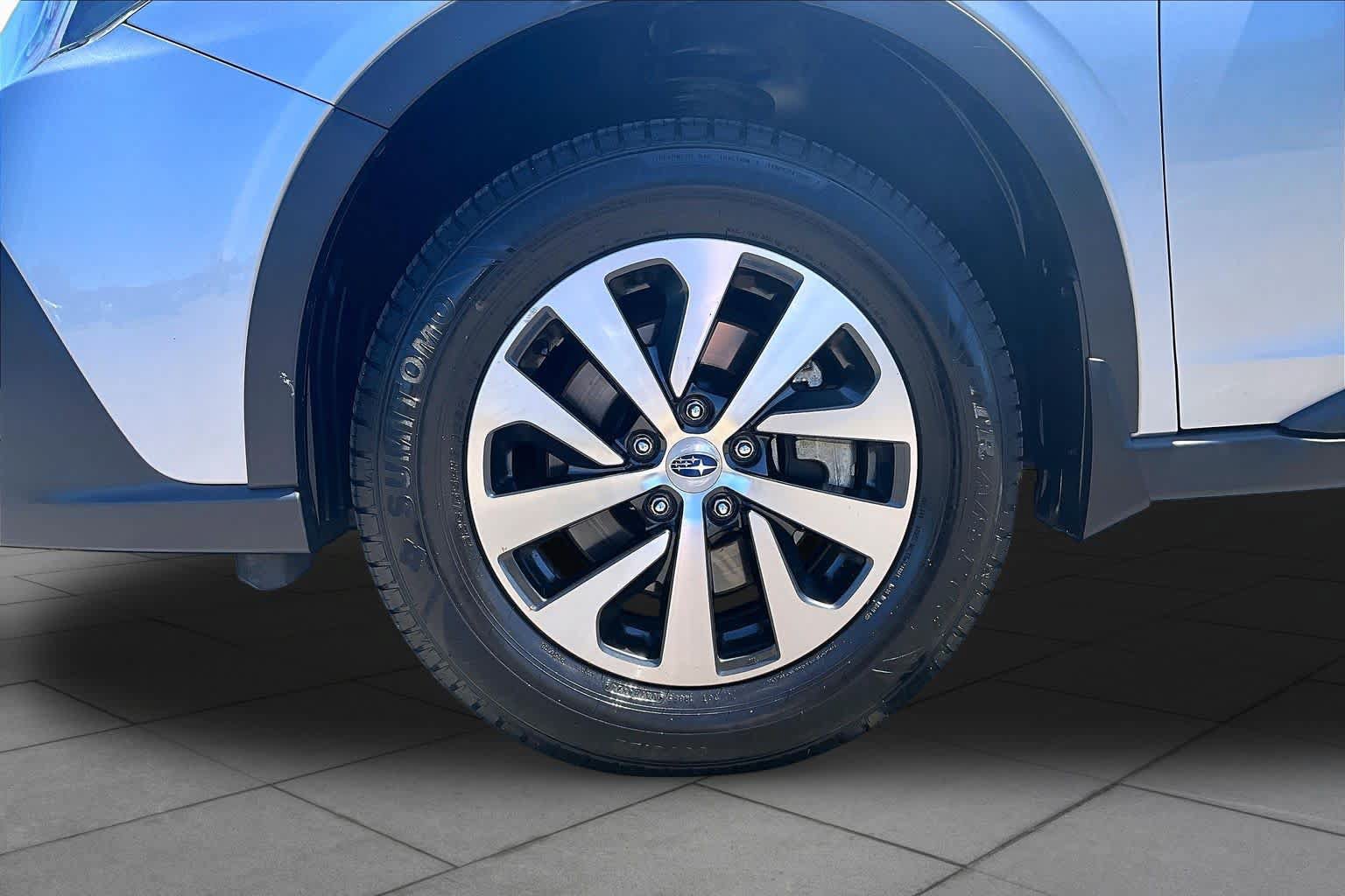 Used 2020 Subaru Outback Premium AWD/4WD image 10