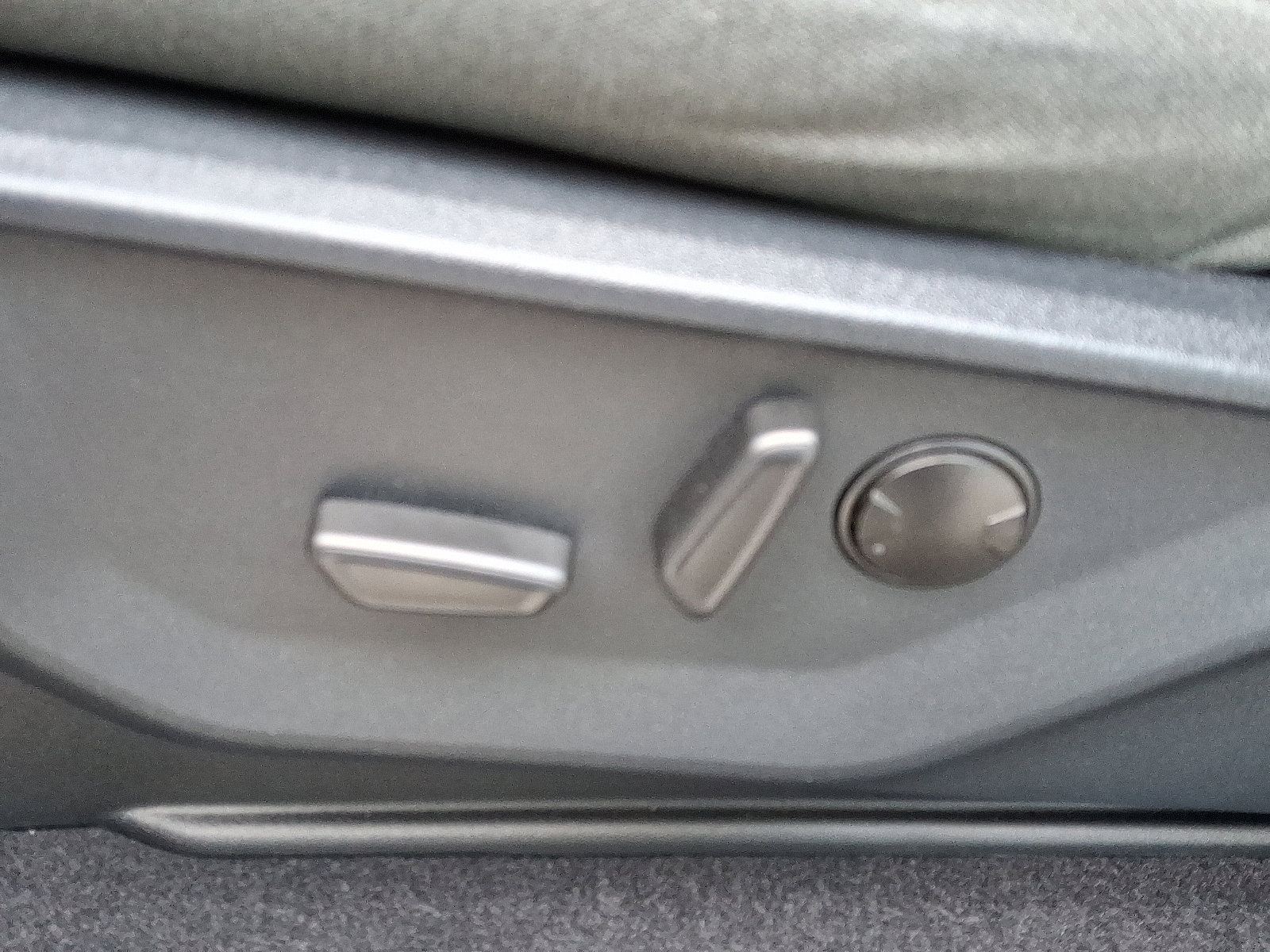 Certified 2023 Ford F150 XLT w/ Equipment Group 302A High image 18