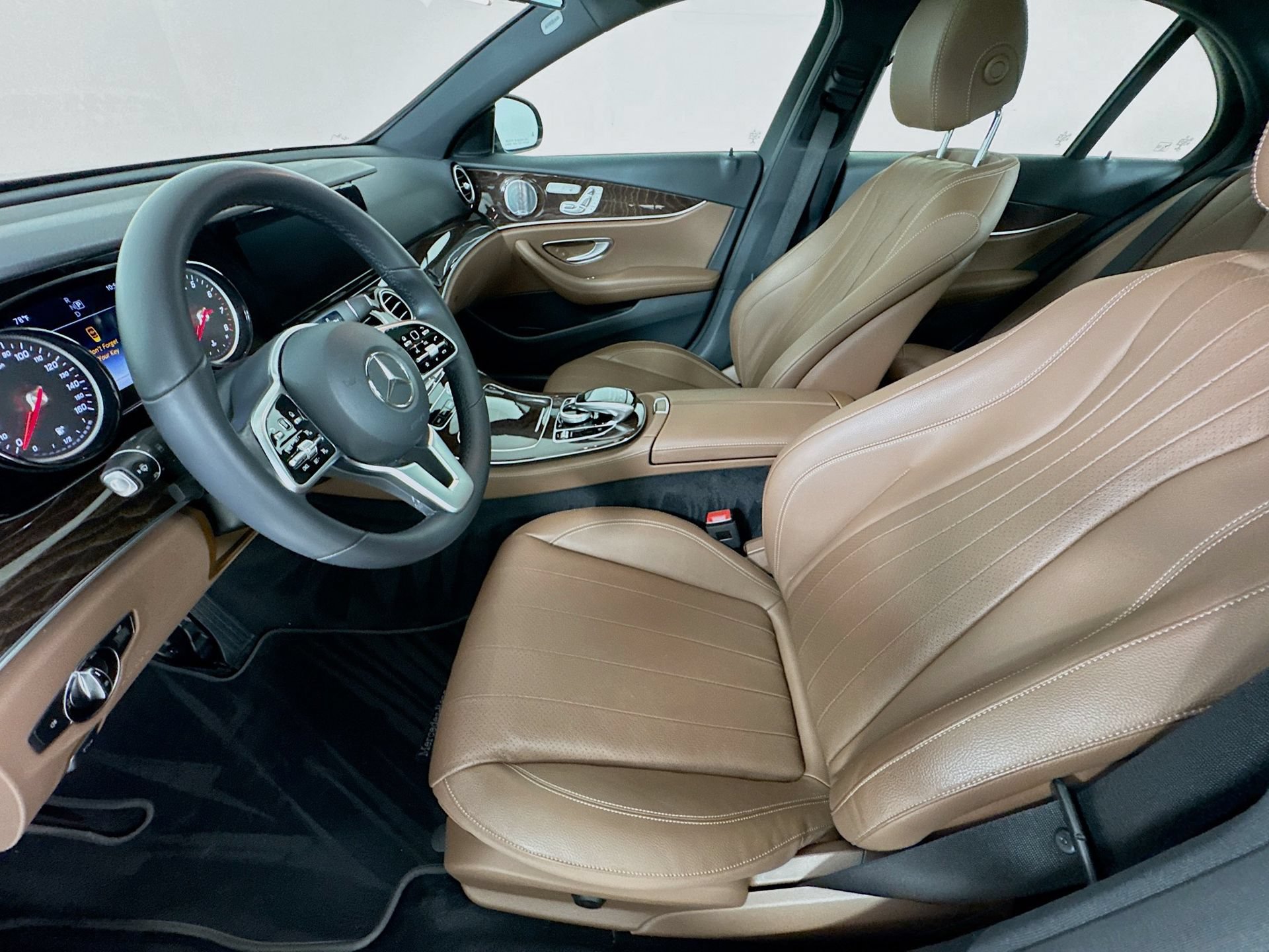 Used 2019 Mercedes-Benz E 300 image 23
