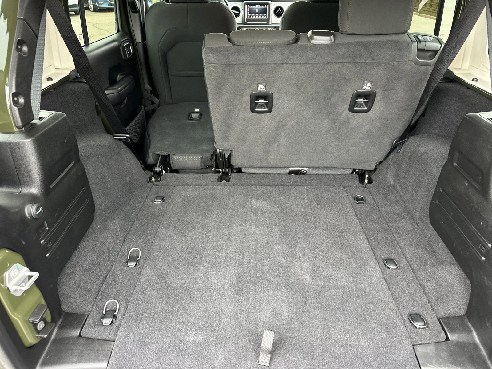 Used 2021 Jeep Wrangler Unlimited Islander image 14