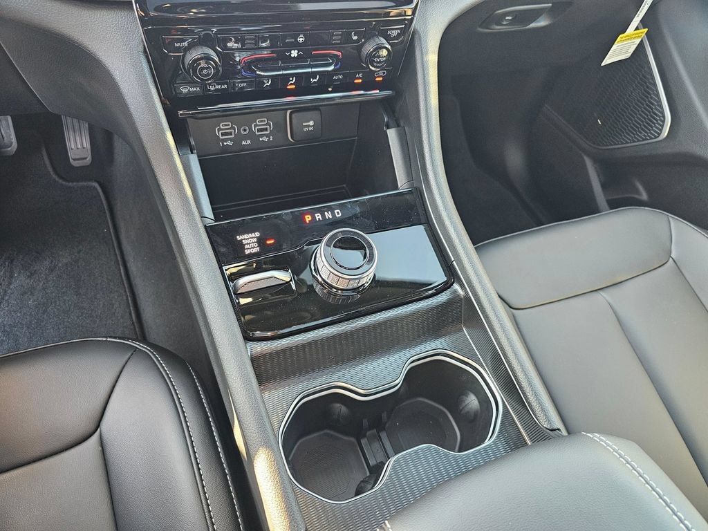 New 2025 Jeep Grand Cherokee L Limited w/ Black Appearance Package AWD/4WD image 21