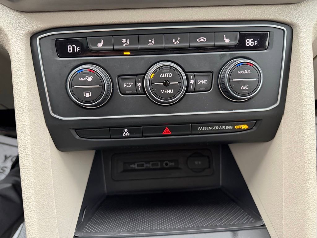 Used 2020 Volkswagen Atlas SE w/ Panoramic Sunroof Package image 22