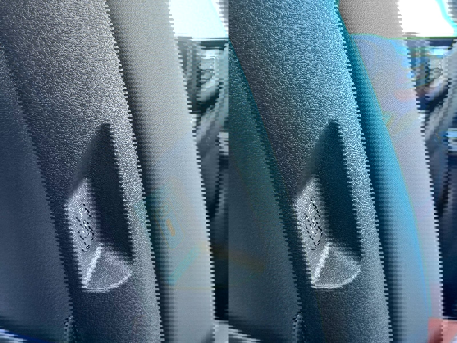 New 2026 Kia Carnival EX image 33