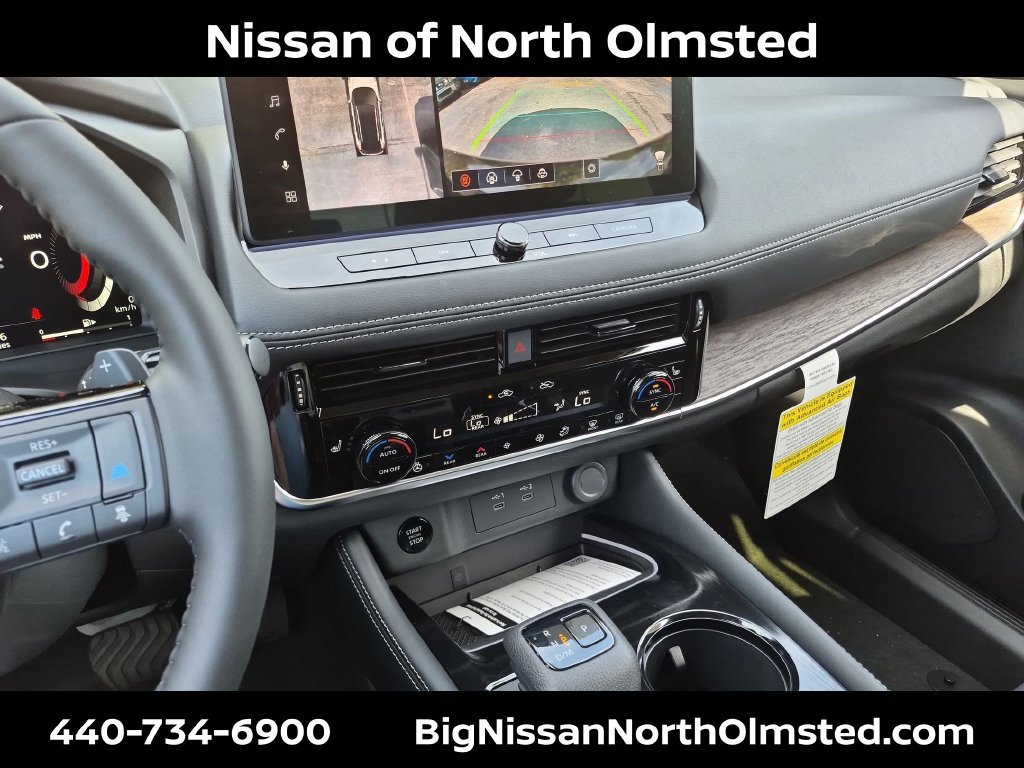 New 2026 Nissan Rogue Platinum w/ Platinum Premium Package AWD/4WD image 14