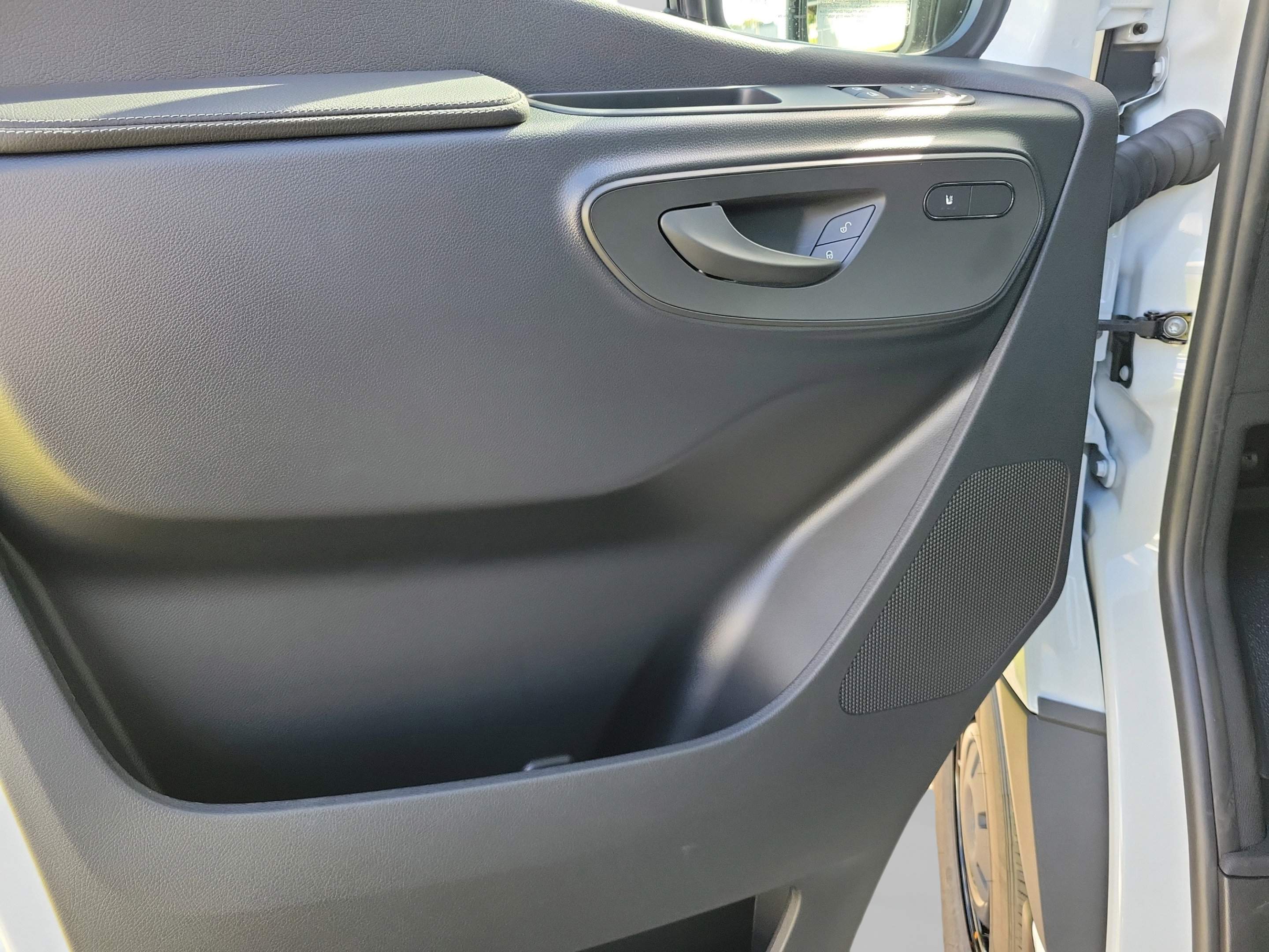 Used 2026 Mercedes-Benz Sprinter 2500 image 19