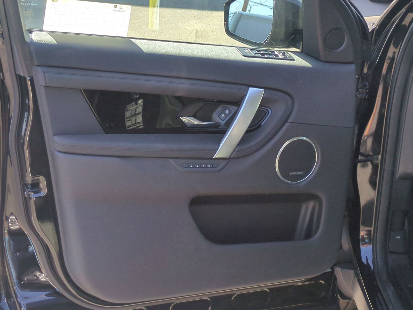 Certified 2024 Land Rover Discovery Sport S image 11