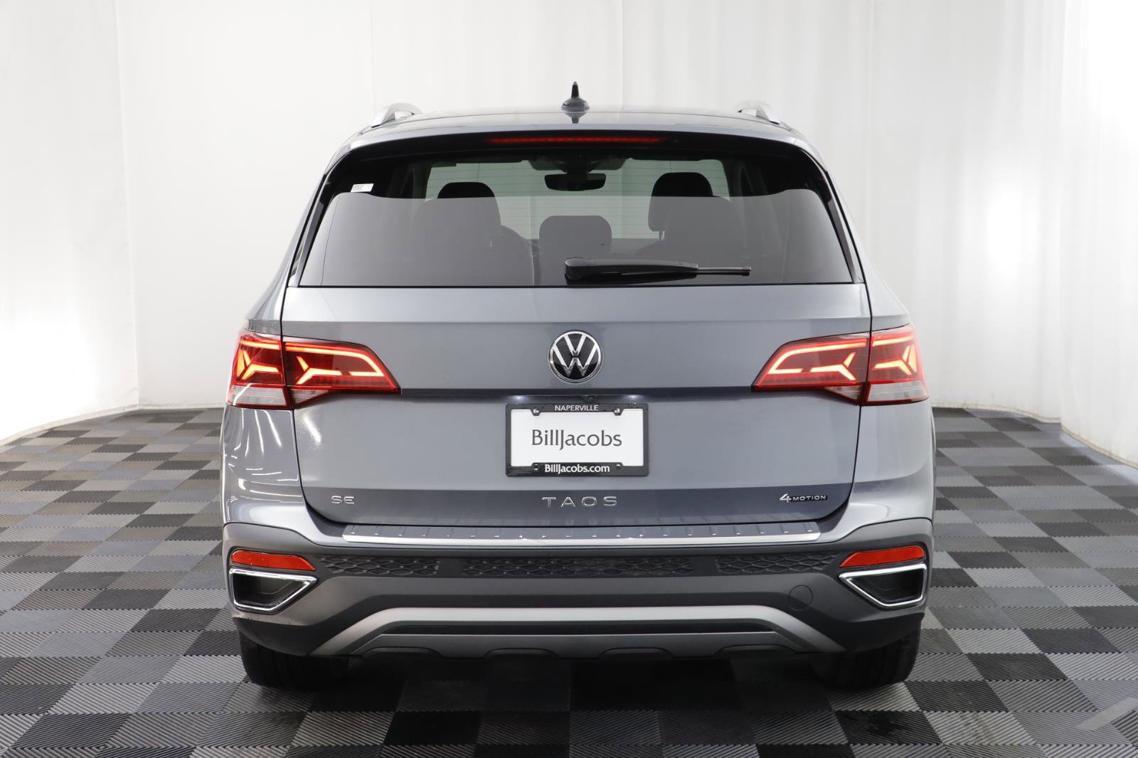 Certified 2023 Volkswagen Taos SE w/ Black Wheel Package image 16