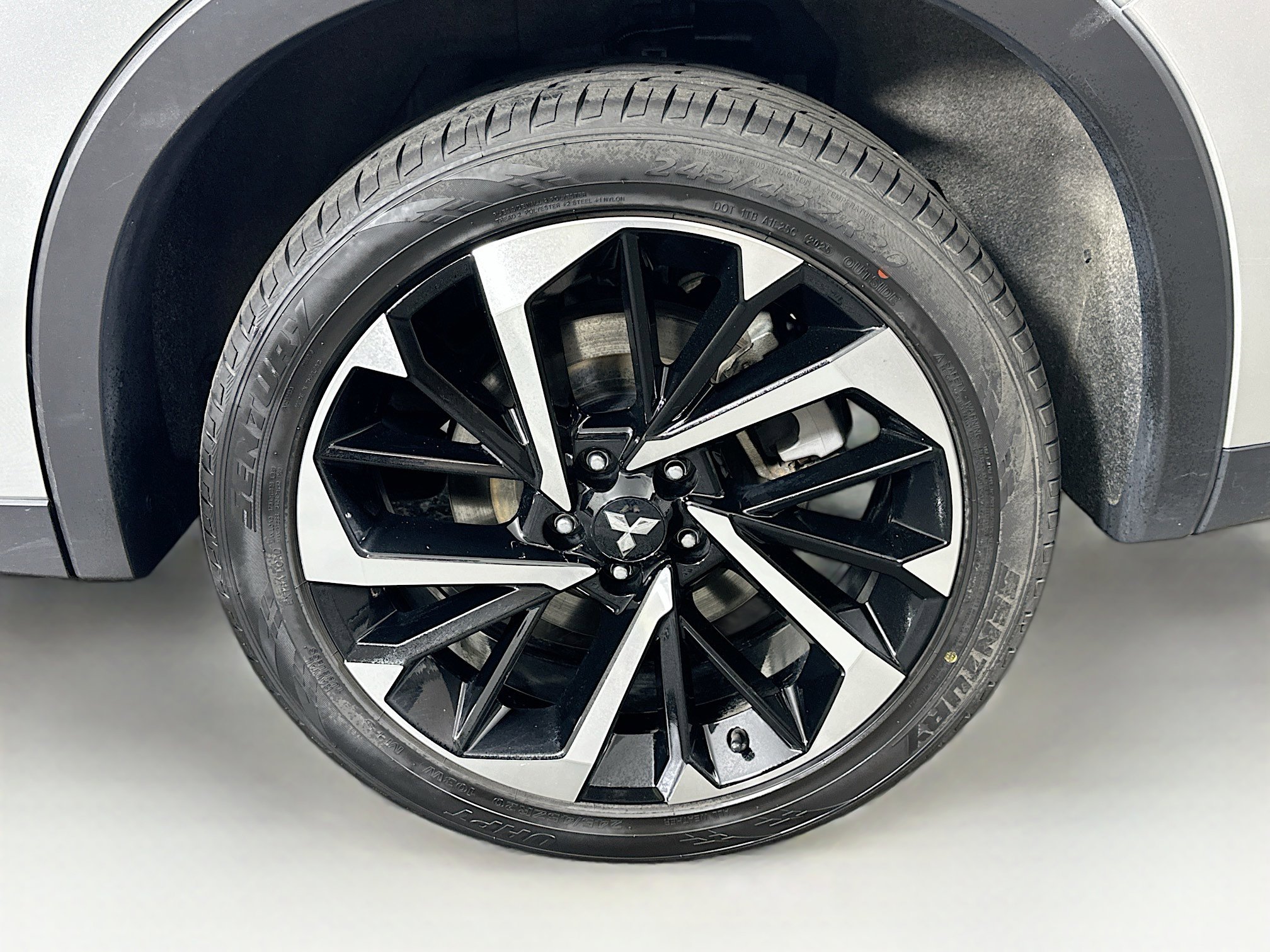 Used 2024 Mitsubishi Outlander SE image 11