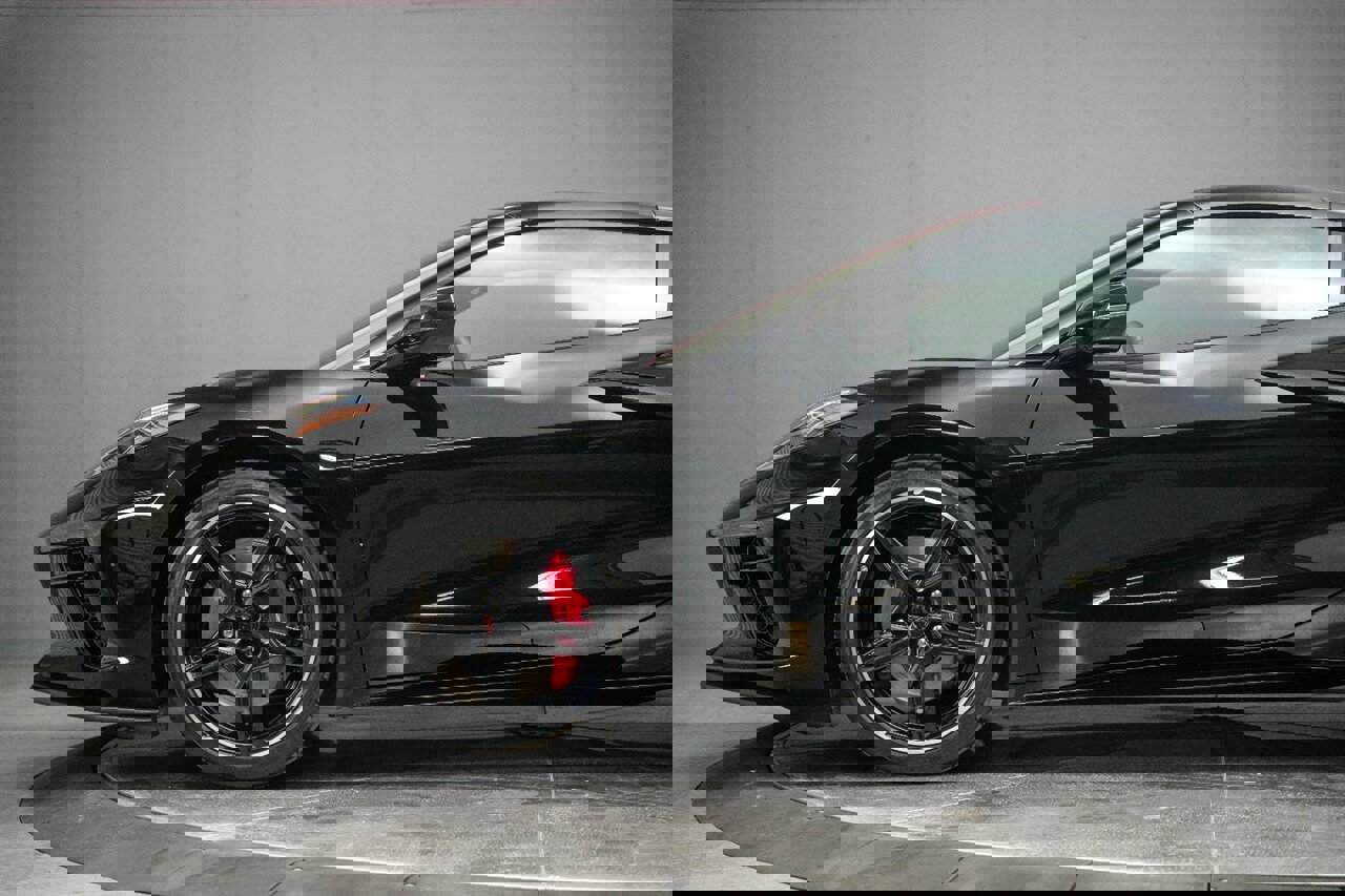 Used 2021 Chevrolet Corvette w/ Z51 Performance Package w/ Z51 Performance Package image 11