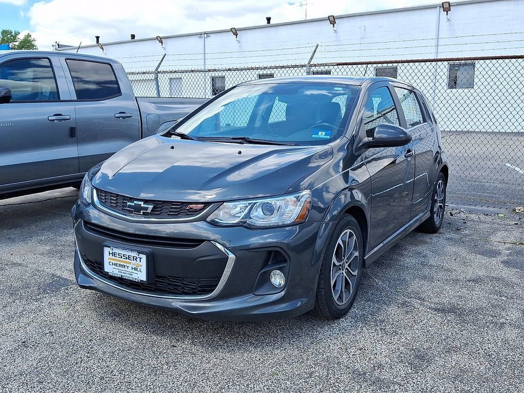 Used 2020 Chevrolet Sonic LT w/ Convenience Package FWD image 3