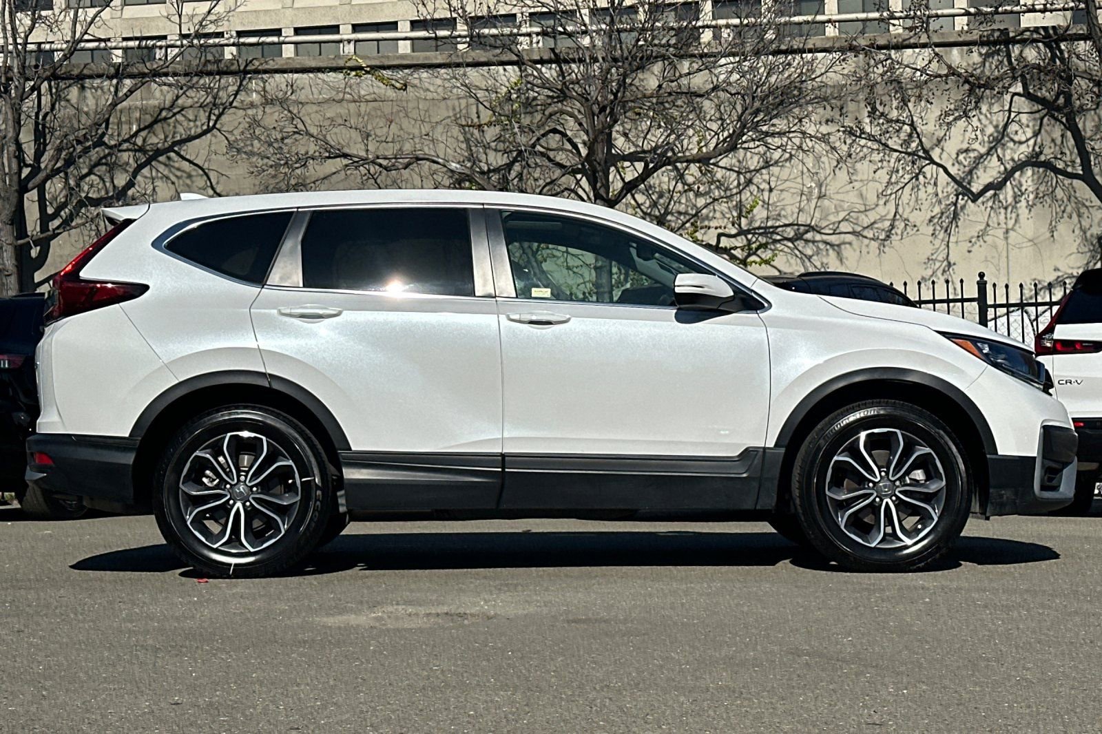 Used 2022 Honda CR-V EX-L image 3