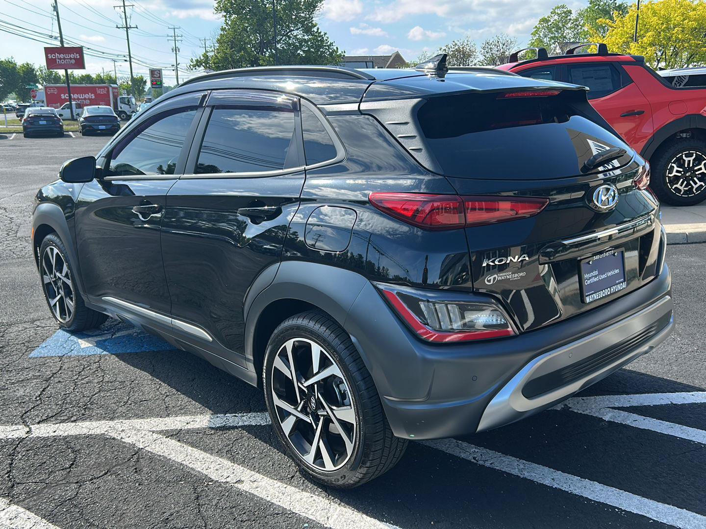 Certified 2023 Hyundai Kona Limited FWD image 5