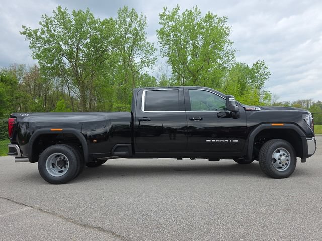 New 2026 GMC Sierra 3500 SLE w/ SLE Value Package AWD/4WD image 16