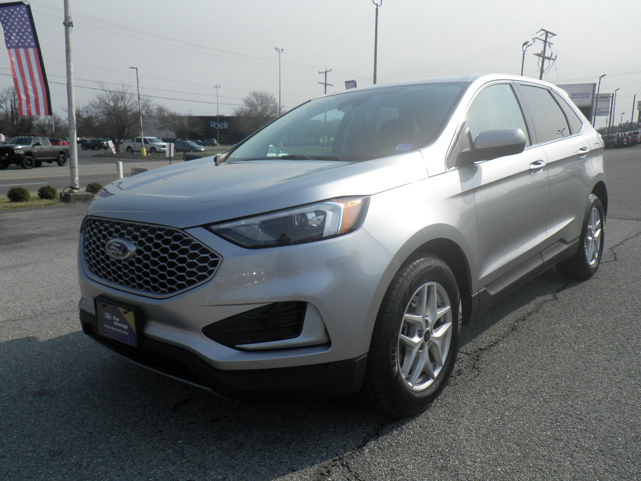 Certified 2024 Ford Edge SEL image 2