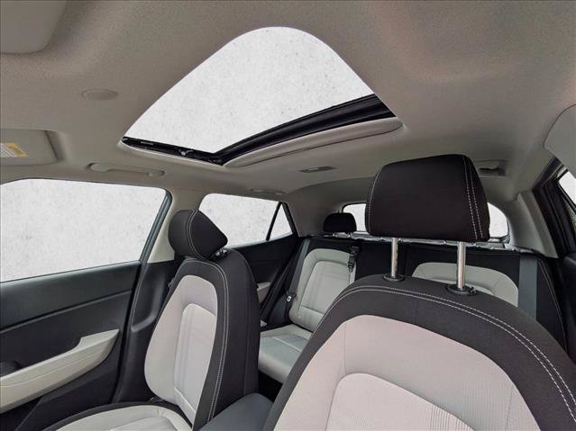 New 2026 Hyundai Venue SEL FWD image 17