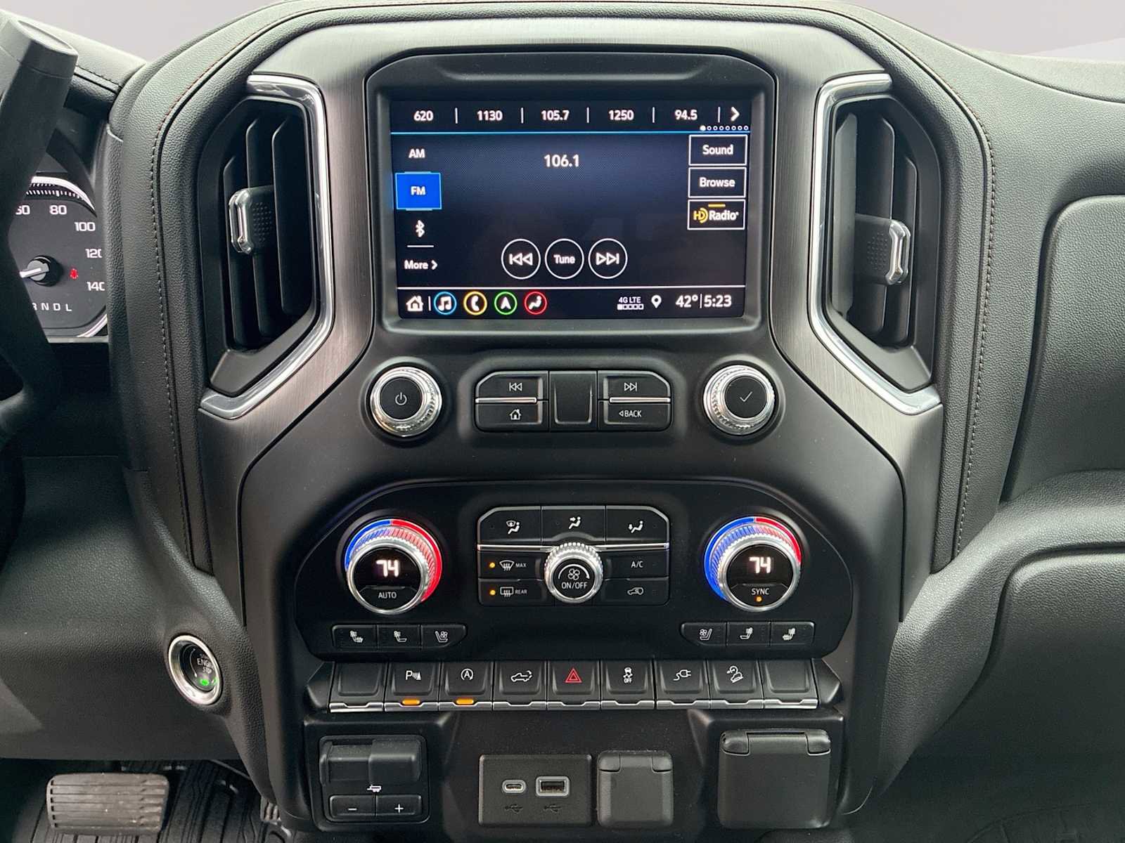 Certified 2019 GMC Sierra 1500 AT4 w/ AT4 Premium Package image 13